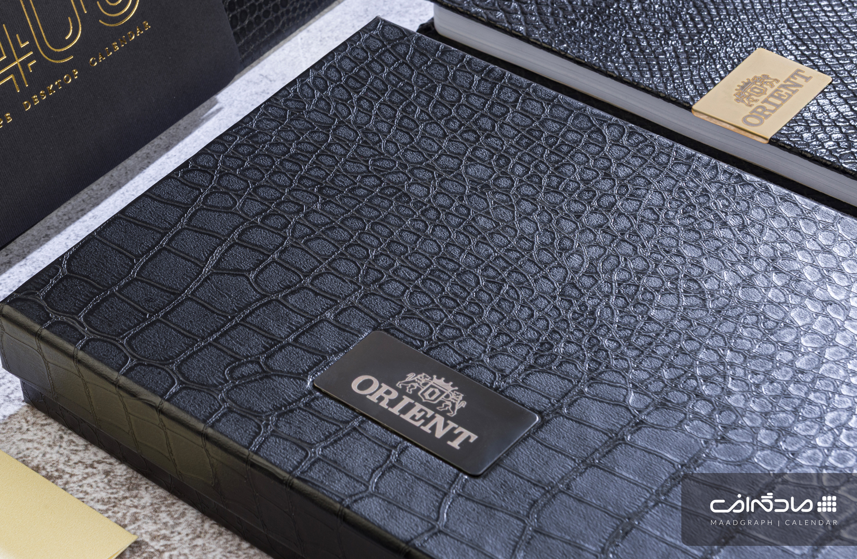 پک تقویم رومیزی و سررسید با هارد باکس نفیس